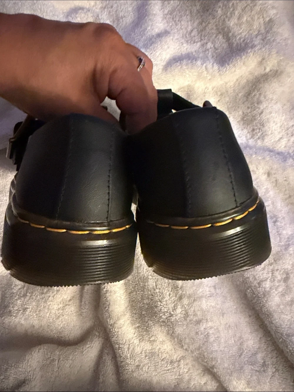 Dr. Martens smooth black